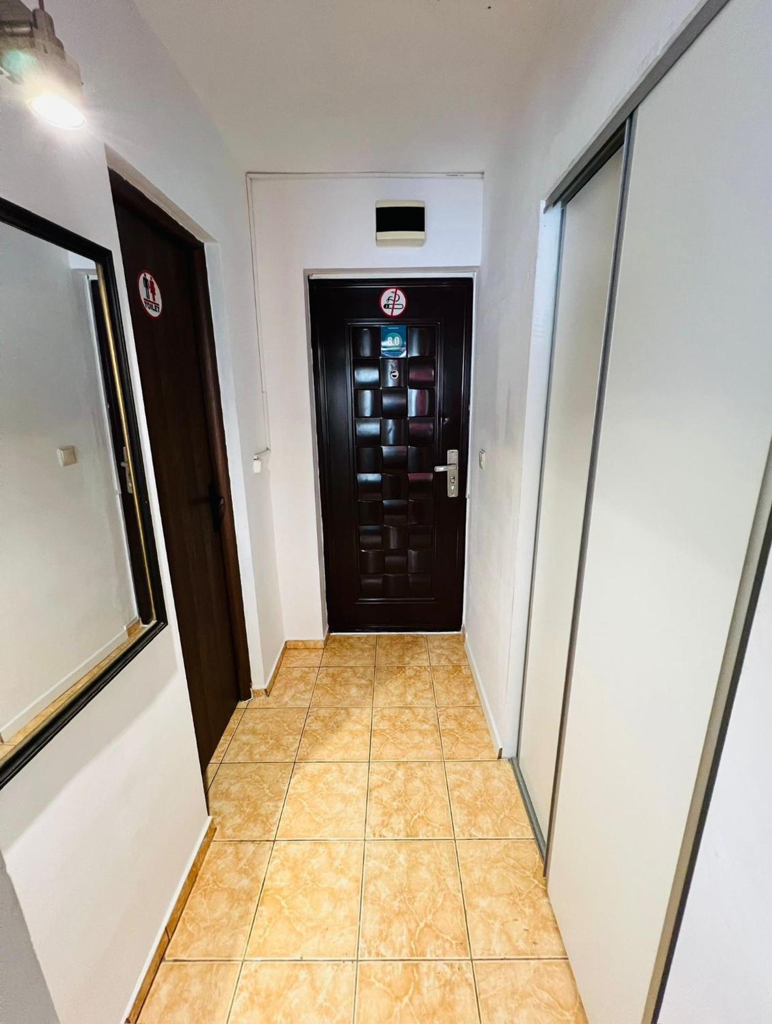 Garsoniera Panoramic Lejlighed Bacău Eksteriør billede